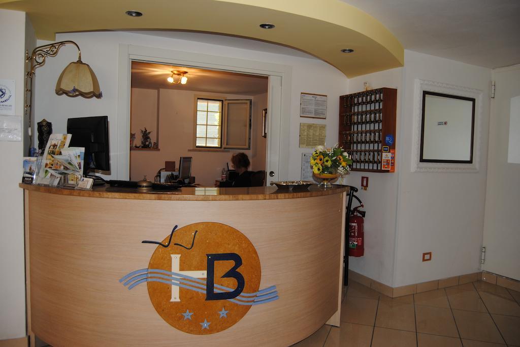 Hotel Bamar Pinarella Exterior photo