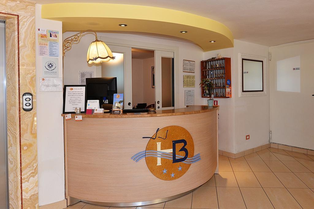 Hotel Bamar Pinarella Exterior photo